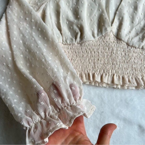 SHEIN Beige Swiss Dots Shirred Crop Blouse - Picture 4 of 9